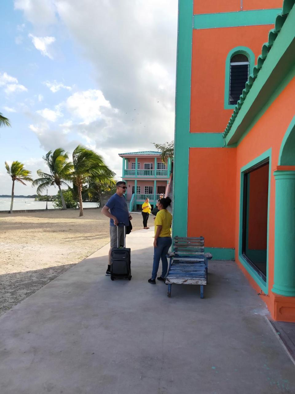Sunshine View Hotel And Restaurant Corozal Dış mekan fotoğraf